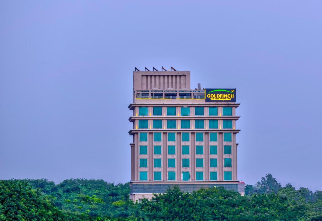 Goldfinch Hotel Delhi Ncr Faridabad Exterior photo