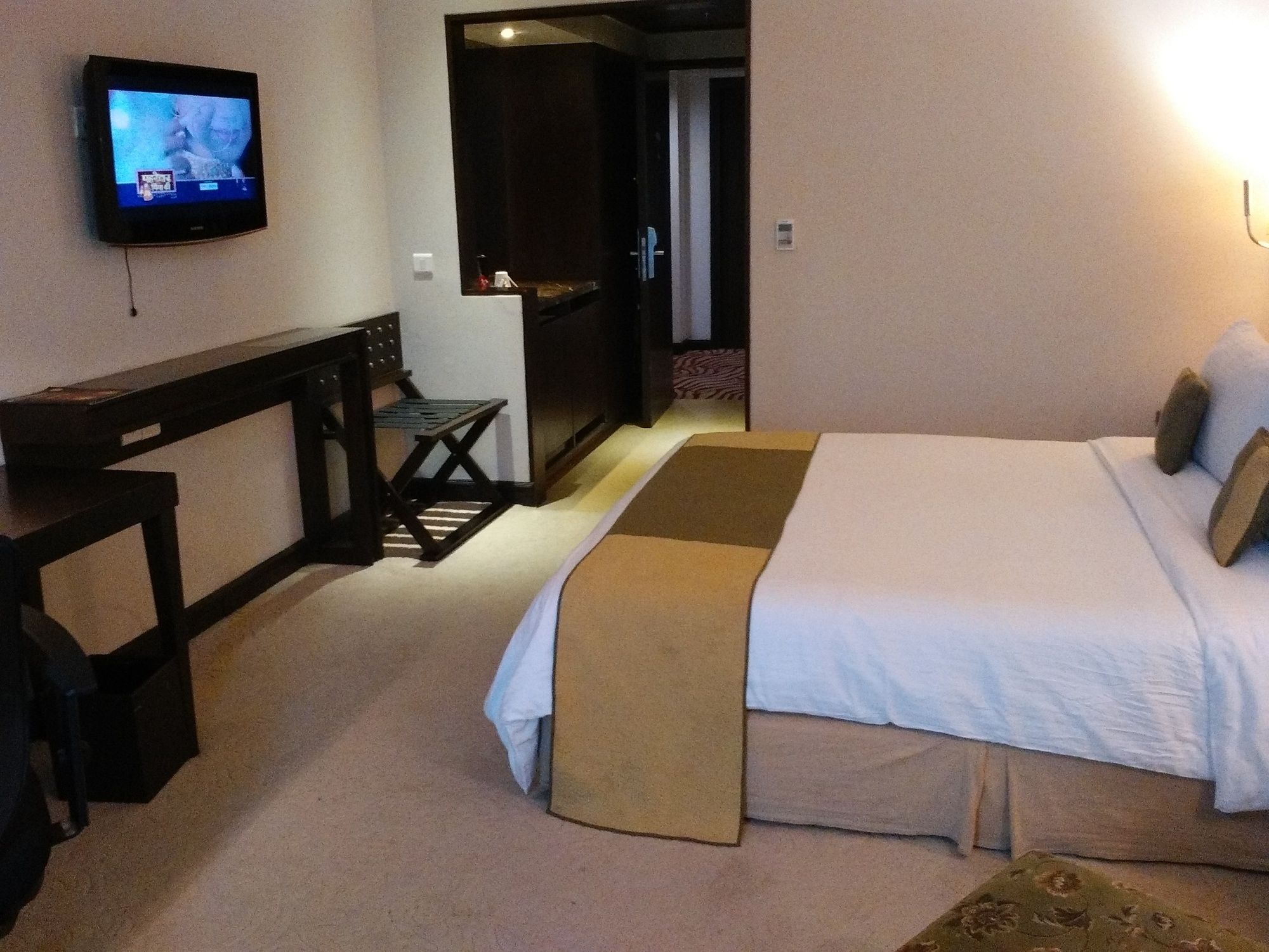 Goldfinch Hotel Delhi Ncr Faridabad Exterior photo